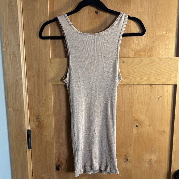 Micheal Stars Chic Beige Sleeveless Top - Picture 3 of 3